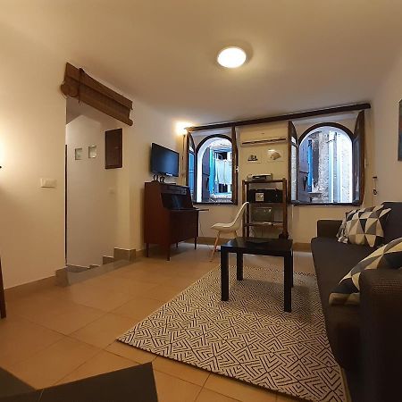 Apartment Zdenac Rovinj Buitenkant foto