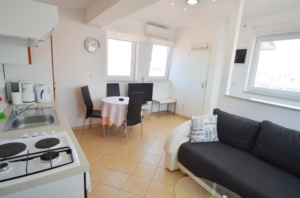 Apartment Zdenac Rovinj Buitenkant foto