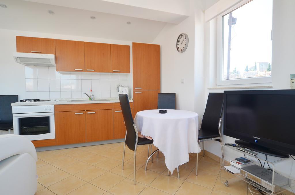 Apartment Zdenac Rovinj Buitenkant foto