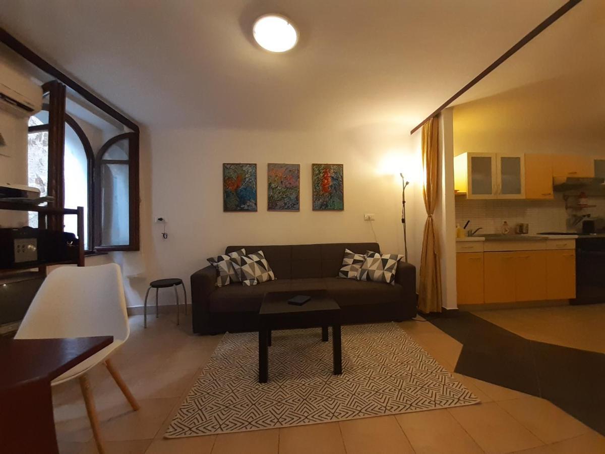 Apartment Zdenac Rovinj Buitenkant foto